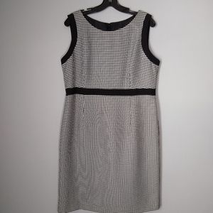 Jones Wear Houndtooth Sheath Dress Size 14 NWOT